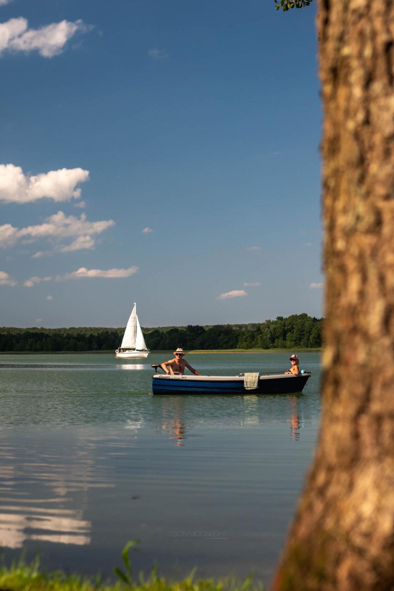 Domek Nad Jeziorem Кретовины Экстерьер фото